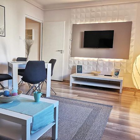 Central Home Apartment In The City Center 에게르 외부 사진